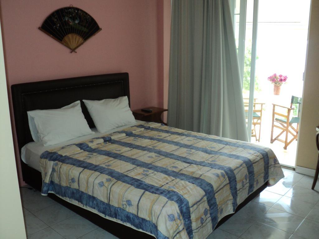 Miloi Rooms And Apartments Room photo