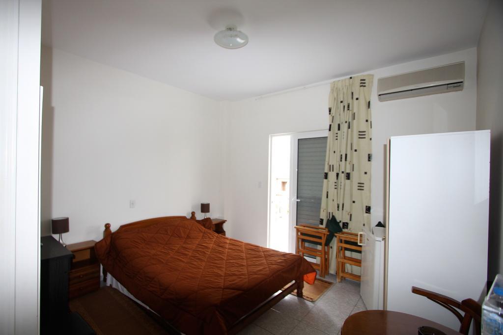 Miloi Rooms And Apartments Exterior photo
