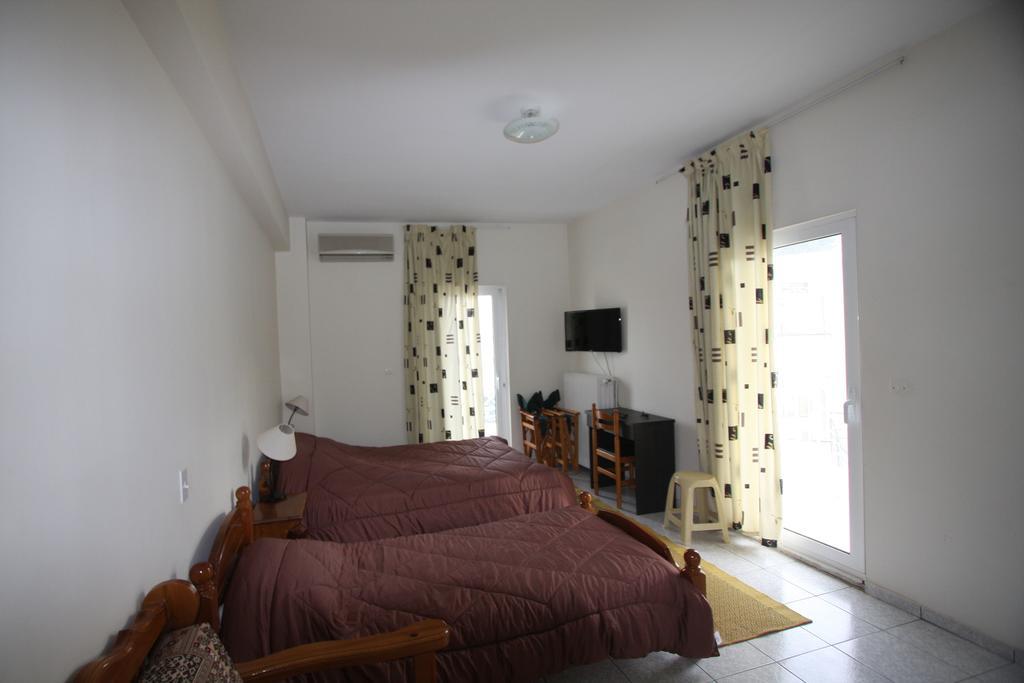 Miloi Rooms And Apartments Exterior photo