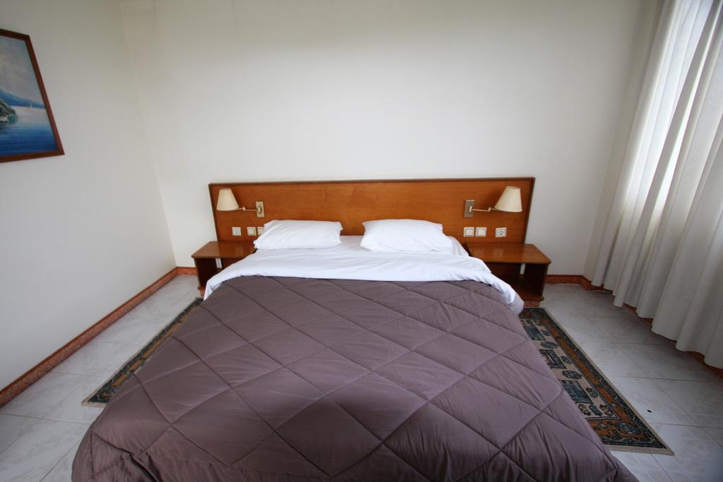 Miloi Rooms And Apartments Exterior photo
