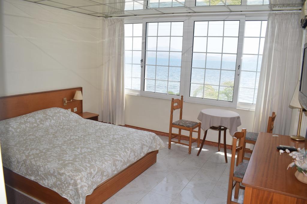 Miloi Rooms And Apartments Exterior photo