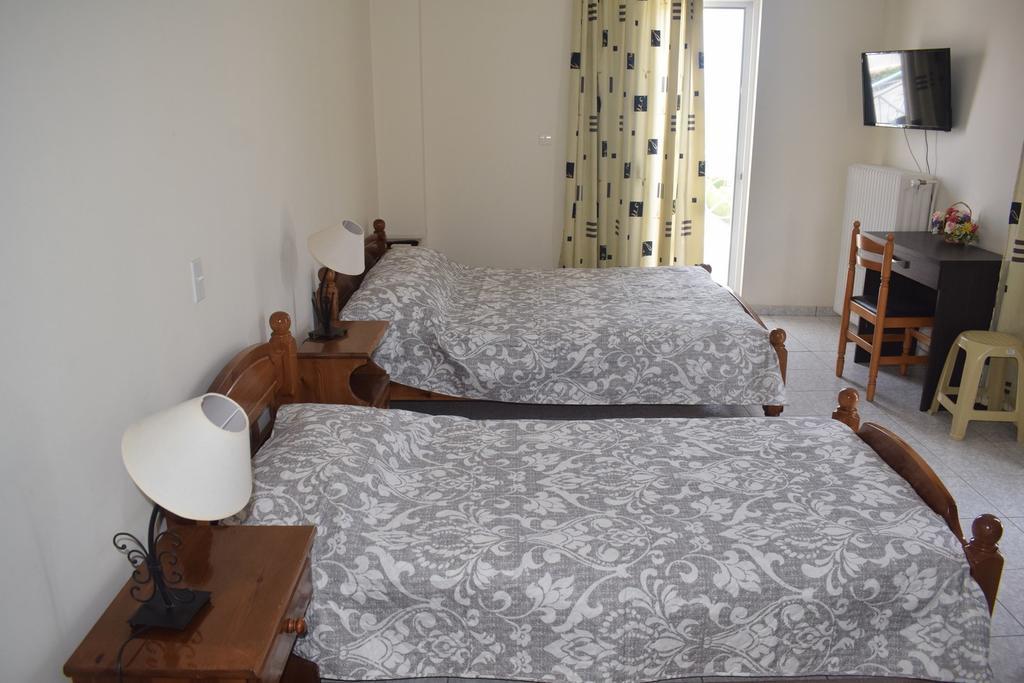Miloi Rooms And Apartments Exterior photo